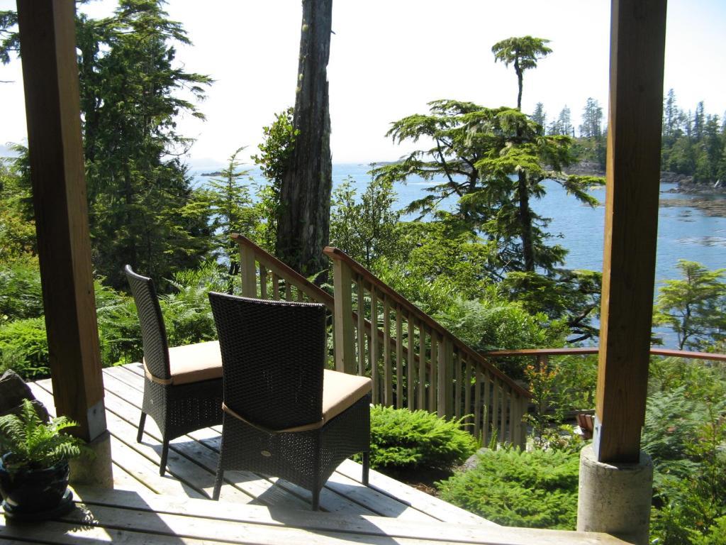 Reef Point Oceanfront Bed And Breakfast Ucluelet Habitación foto