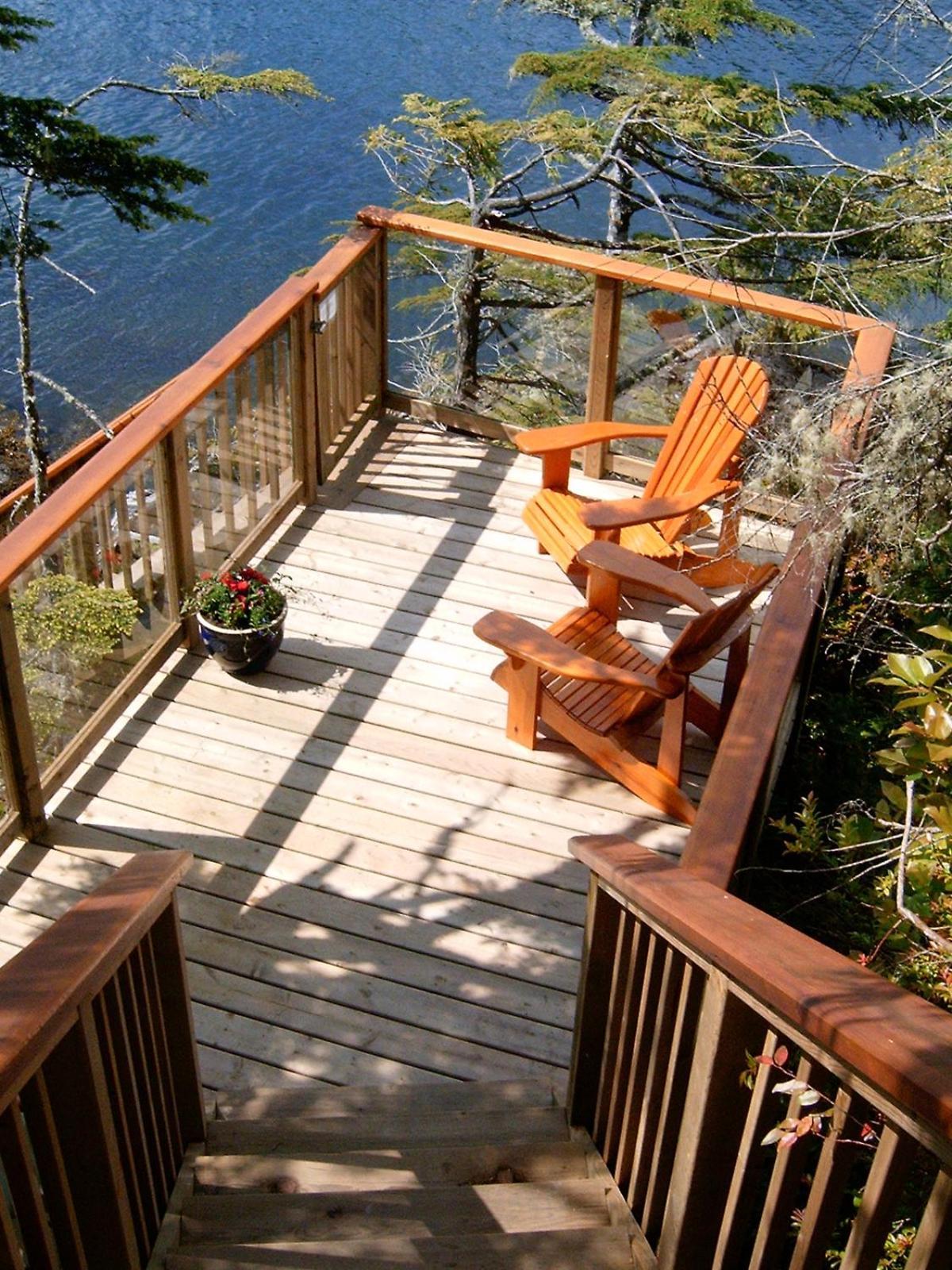 Reef Point Oceanfront Bed And Breakfast Ucluelet Exterior foto